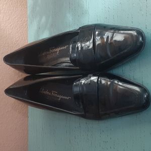 SALVATORE FERRAGAMO SHOES SZ 8.5